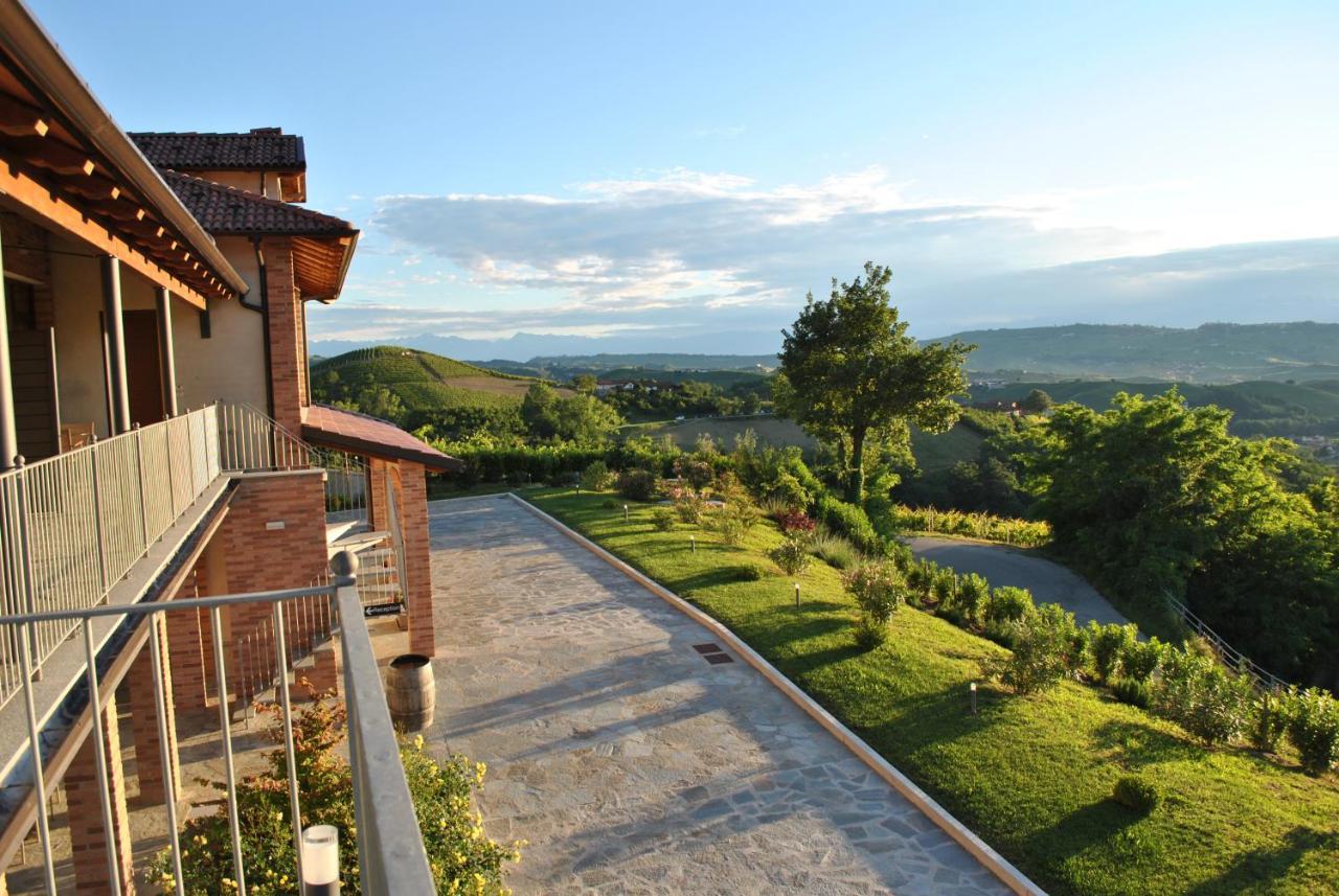 Вілла Casa Castella - Adults Only - Langhe Діано-д'Альба Екстер'єр фото
