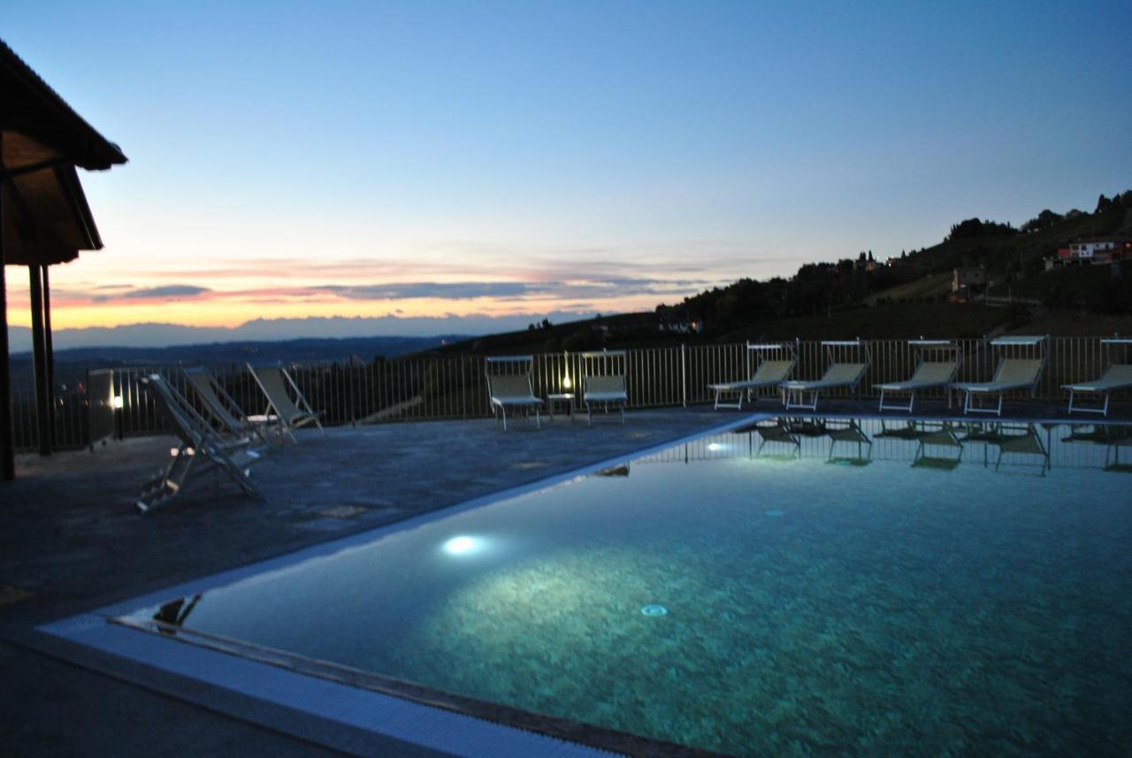 Вілла Casa Castella - Adults Only - Langhe Діано-д'Альба Екстер'єр фото