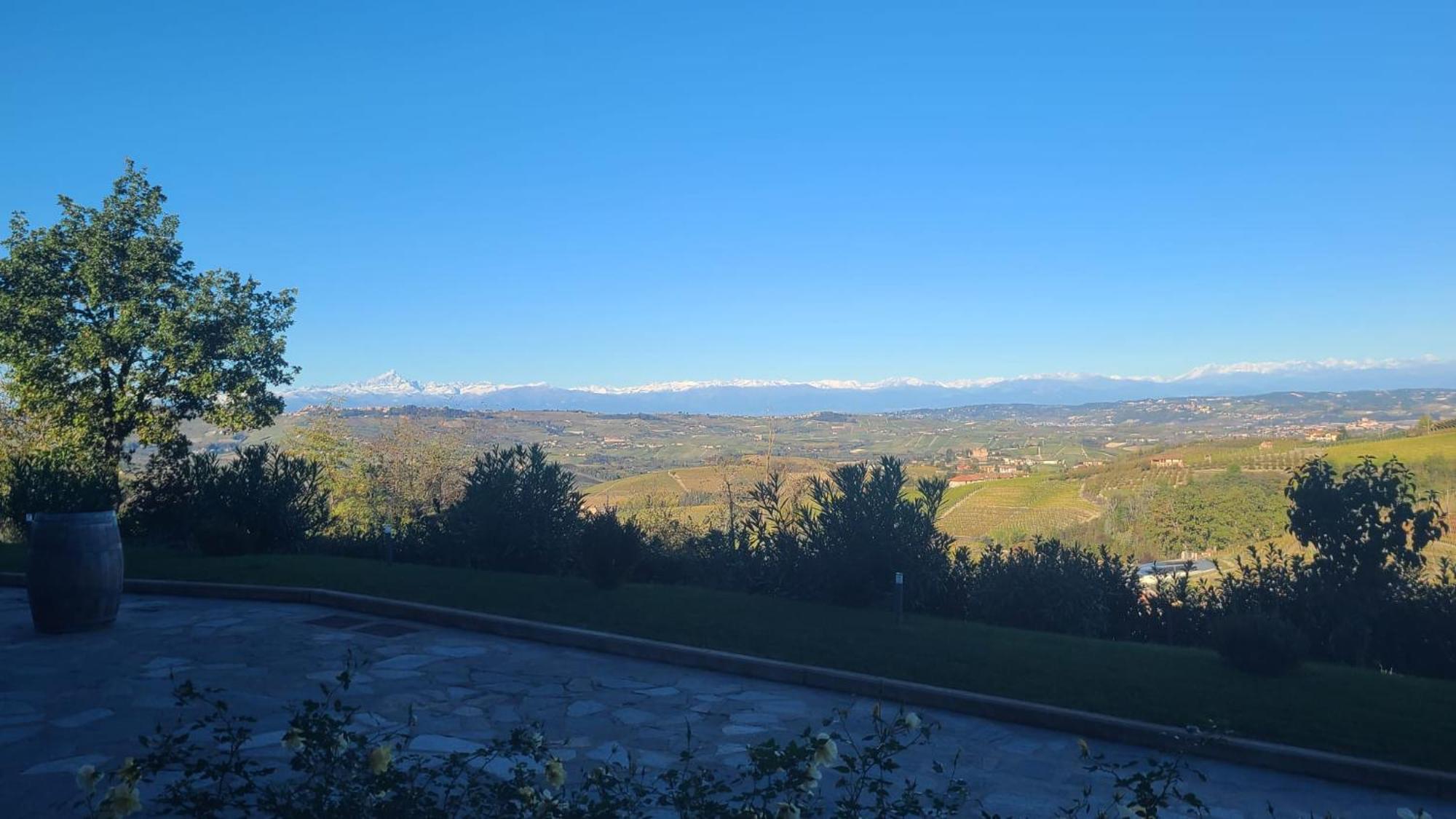 Вілла Casa Castella - Adults Only - Langhe Діано-д'Альба Екстер'єр фото