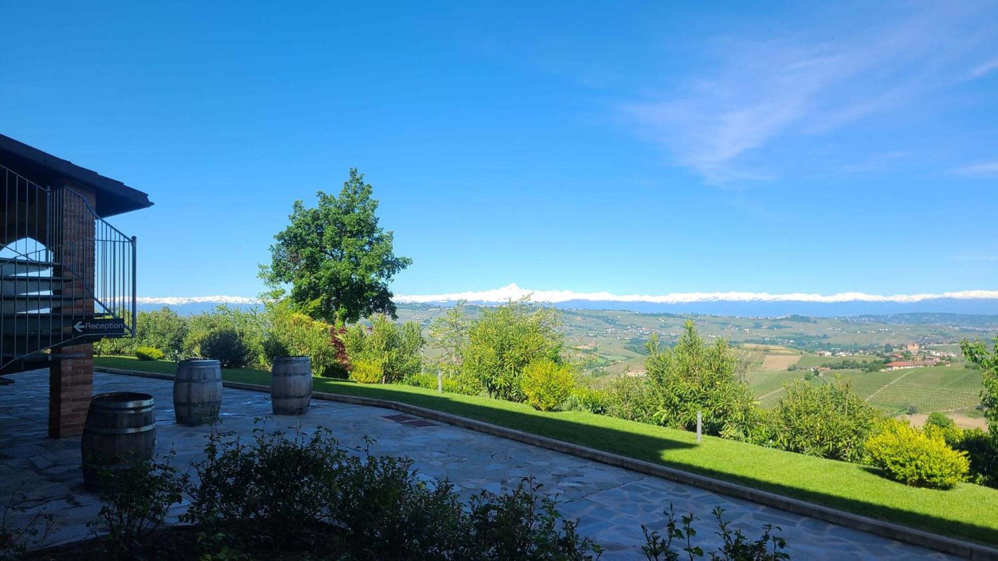 Вілла Casa Castella - Adults Only - Langhe Діано-д'Альба Екстер'єр фото