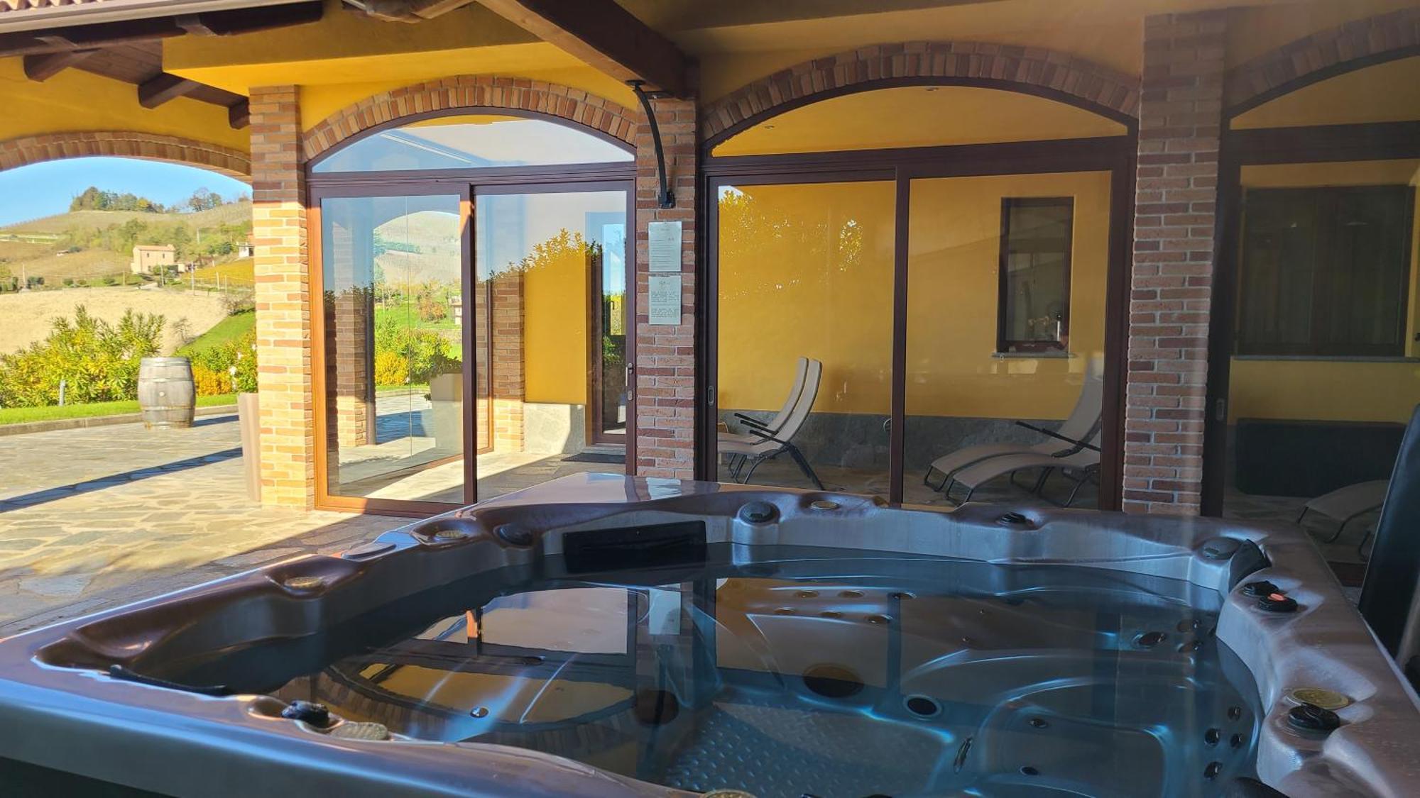 Вілла Casa Castella - Adults Only - Langhe Діано-д'Альба Екстер'єр фото